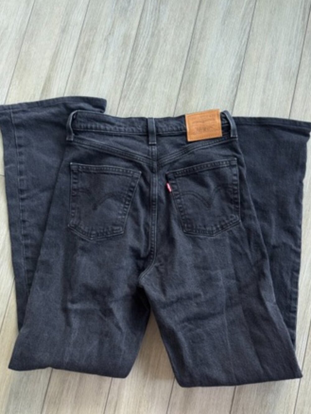 Levi's Ribcage Boot Jeans - Picture 6 of 7